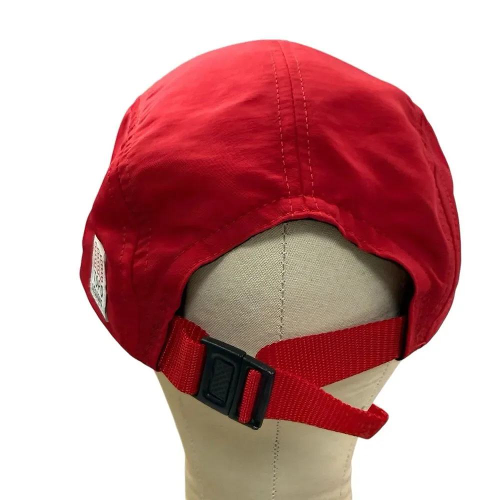 Topo Designs red hat